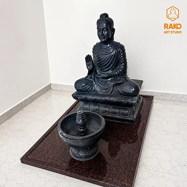 Buddha and water fountain Sculpture