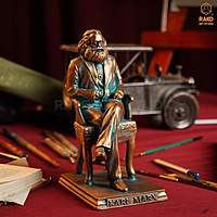 Karl MarxSculpture