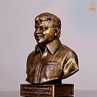 Vijaykanth Portrait Sculpture