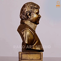 Vijaykanth Portrait Sculpture